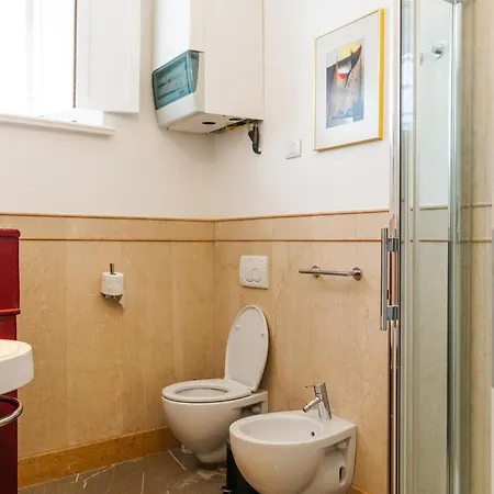 In Pieno Centro Storico Con Parcheggio Gratuito Incluso. 公寓